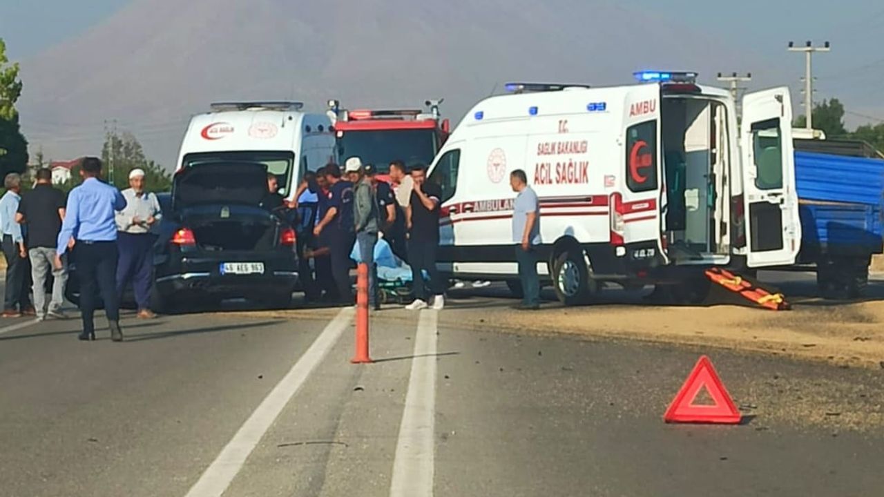 Elbistan'da Trafik Kazası: 4 Yaralı
