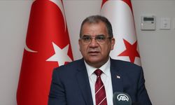 KKTC Başbakanı Hükümetin İstifasını Tatar'a sundu