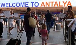 Antalya'ya 4 Ayda 1 Milyon 112 bin 383 Turist Geldi