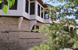 TARİHİ KONAKLARIN KİLİTLERİ  ONDAN SORULUR